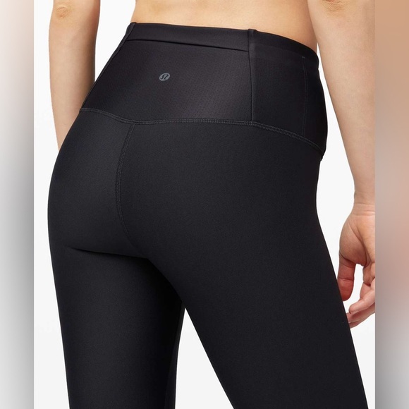 Lululemon Zoned In High Rise Crop 23" Black size 6 - Picture 4 of 11